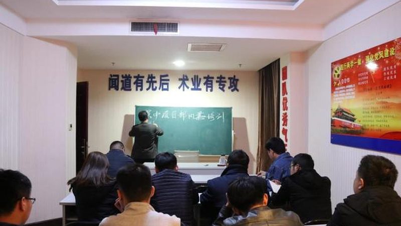 Scratch：图形化编程语言